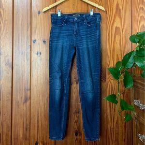 A&F Mid Rise Super Skinny Ankle Jean